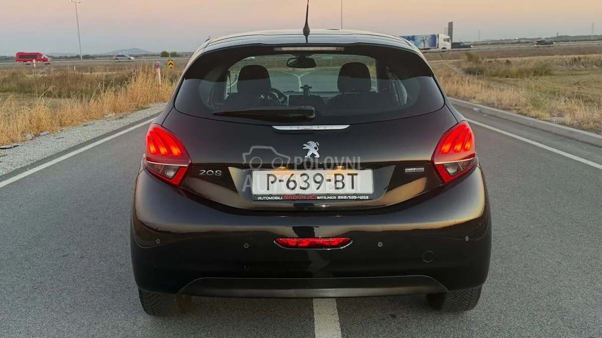 Peugeot 208