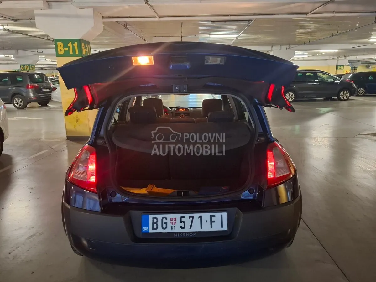 Renault Megane 2004 photo 4