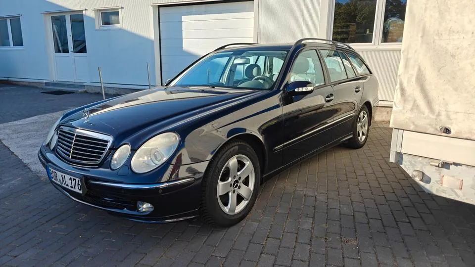 Mercedes-Benz E 320