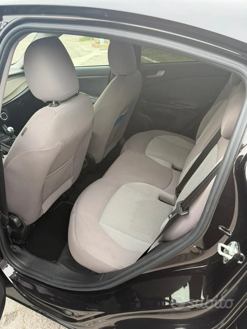 Alfa Romeo Giulietta 2014 photo 5