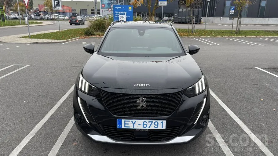 Peugeot E-2008 2020 photo 5