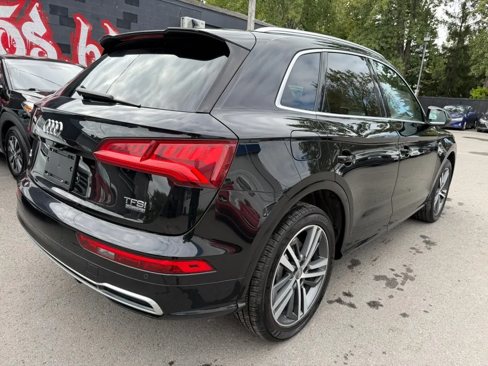 Audi Q5 2018 photo 2