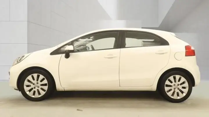 Kia Rio 2011 photo 3
