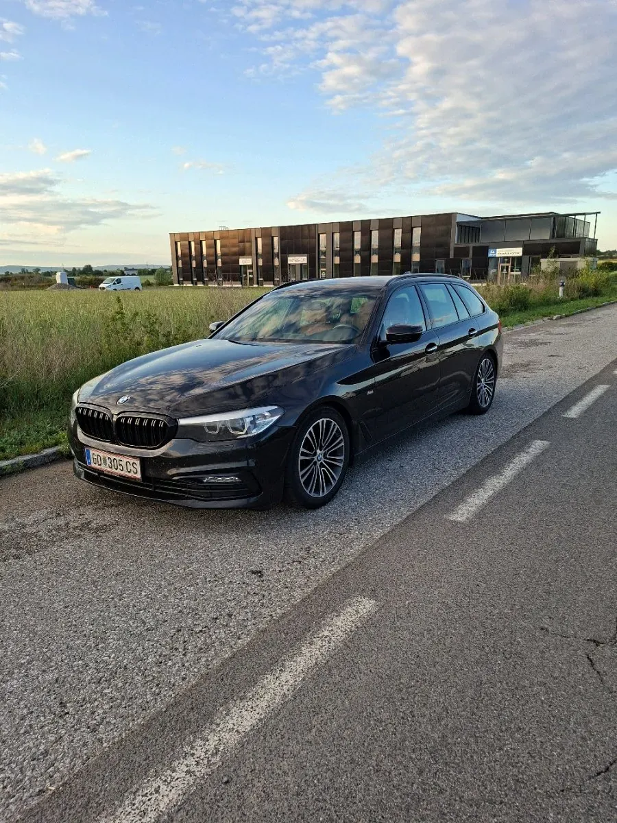 BMW 5 Series 2017 photo 2