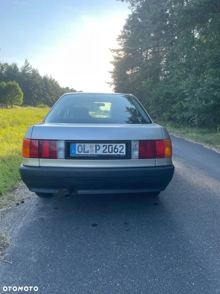 Audi 80 1986 photo 4