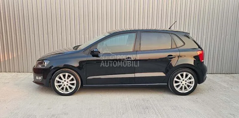 Volkswagen Polo 2010 photo 4