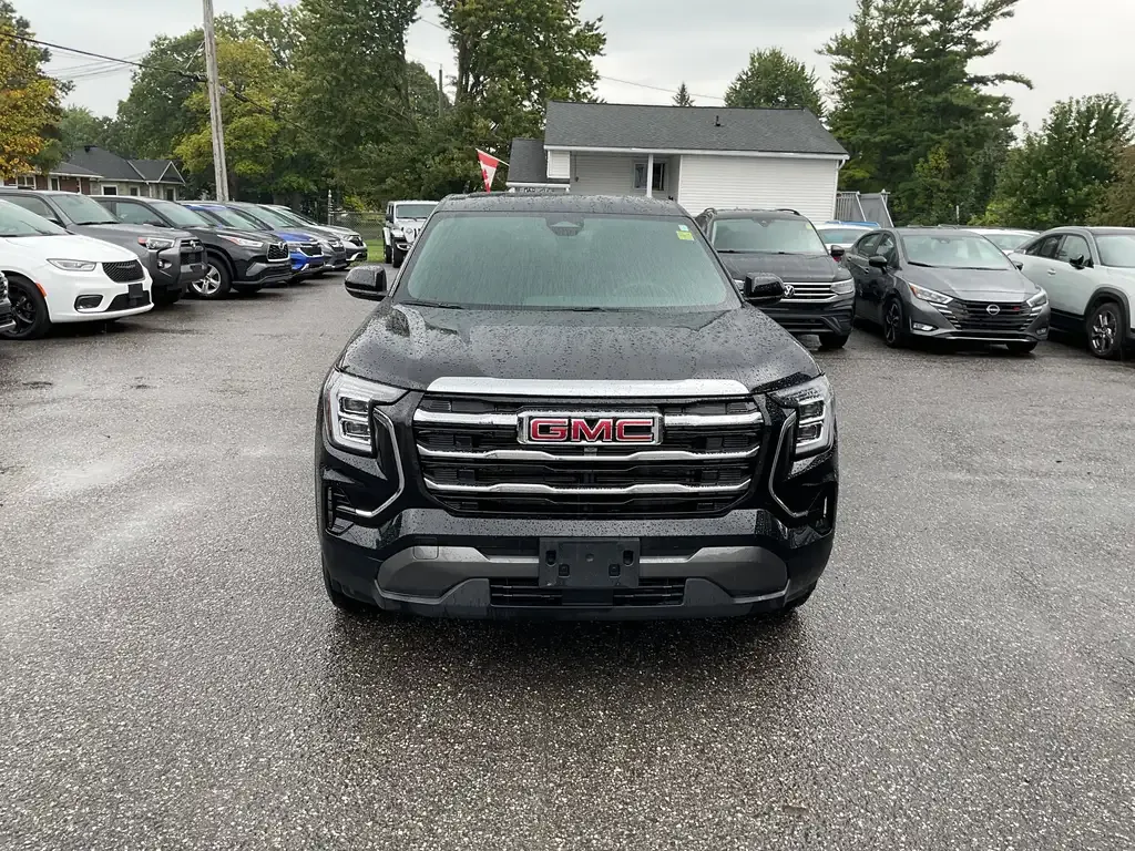 GMC Terrain 2026 photo 2