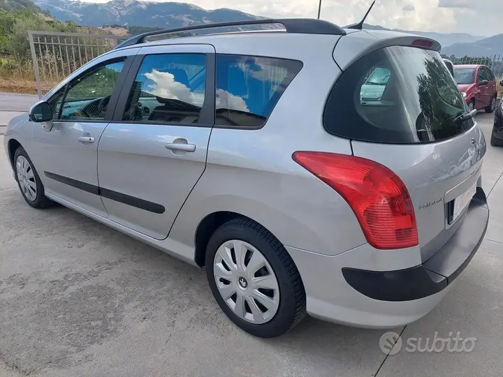 Peugeot 308 2012 photo 4