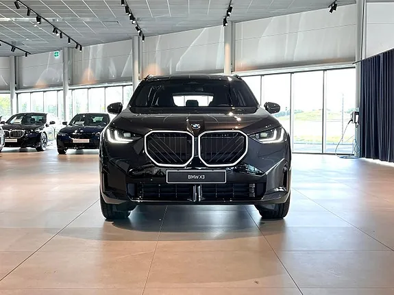 BMW X3 2027 photo 2