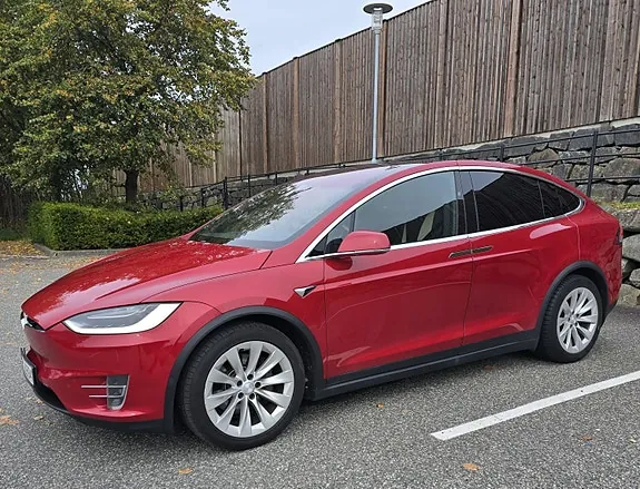 Tesla Model X 2017 photo 4