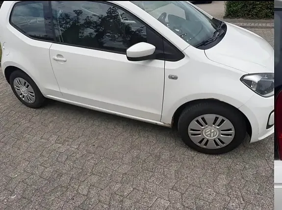 Volkswagen Up 2012 photo 4