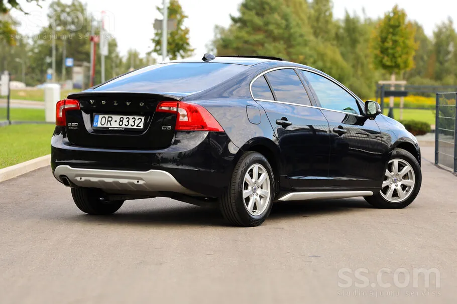 Volvo S60 2011 photo 4