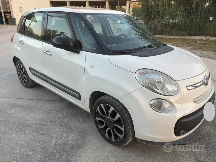Fiat 500L 2013 photo 5