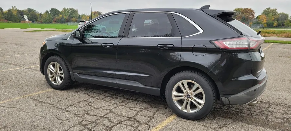 Ford Edge 2015 photo 2