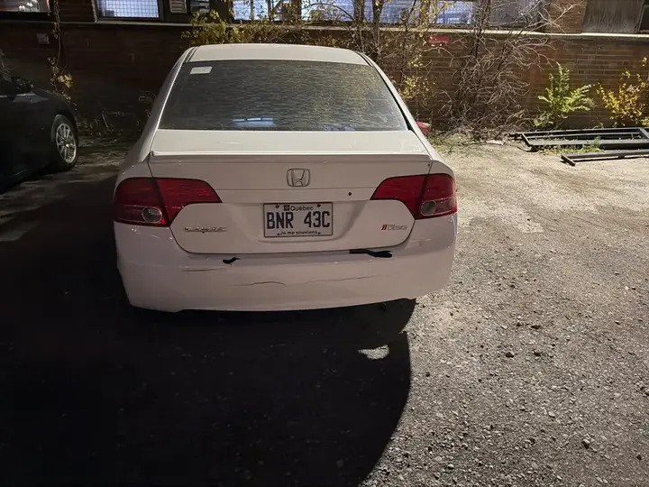 Honda Civic 2008 photo 2