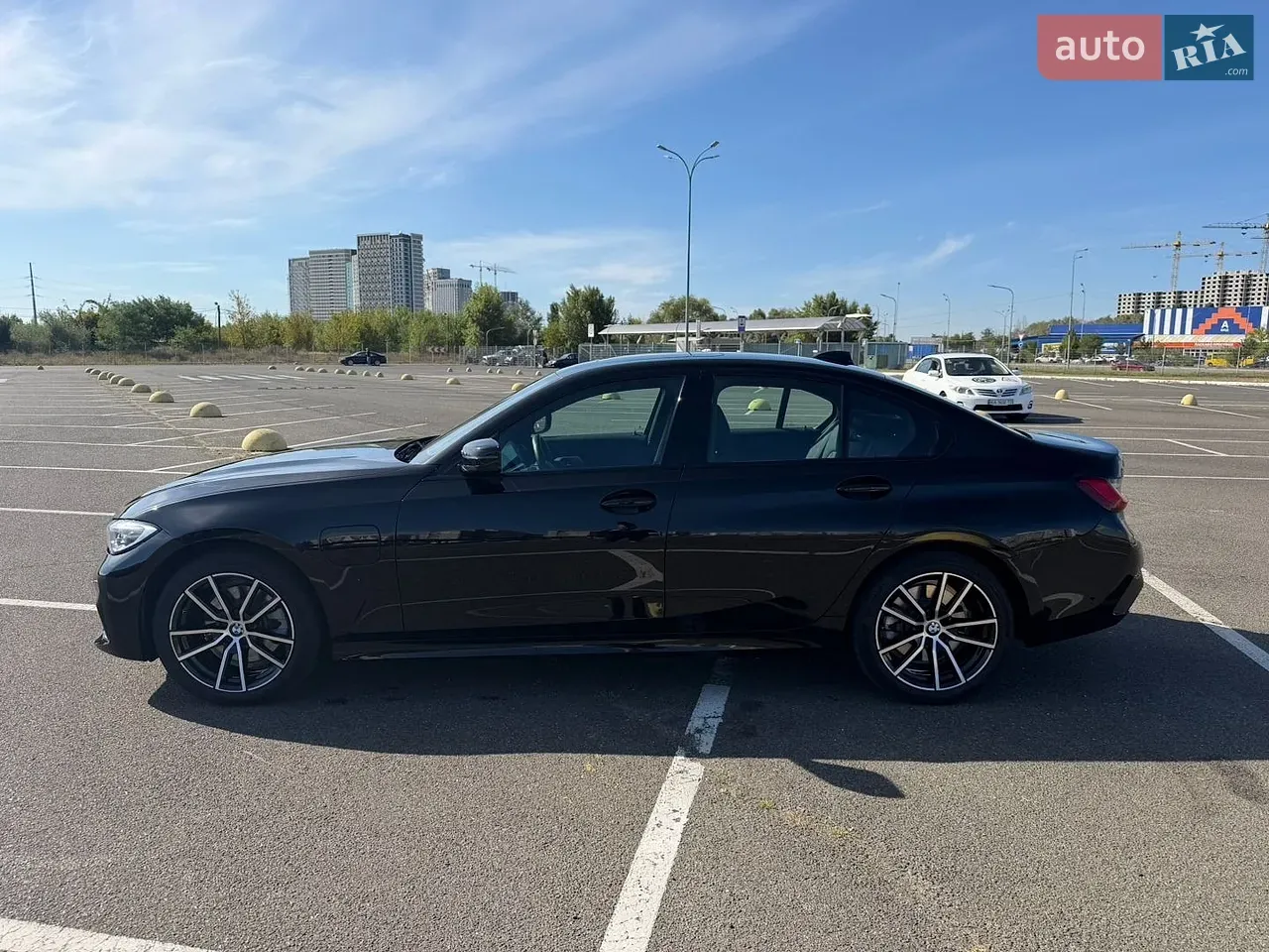 BMW 3 Series 2021 photo 5