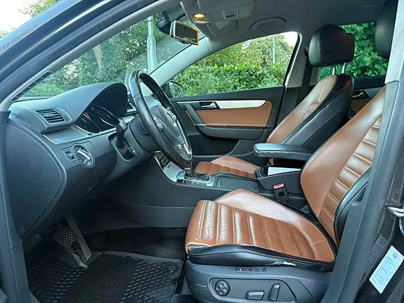 Volkswagen Passat 2012 photo 5
