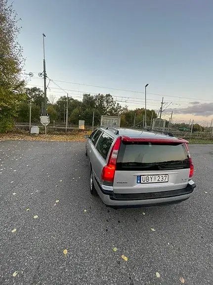 Volvo V70 2004 photo 2