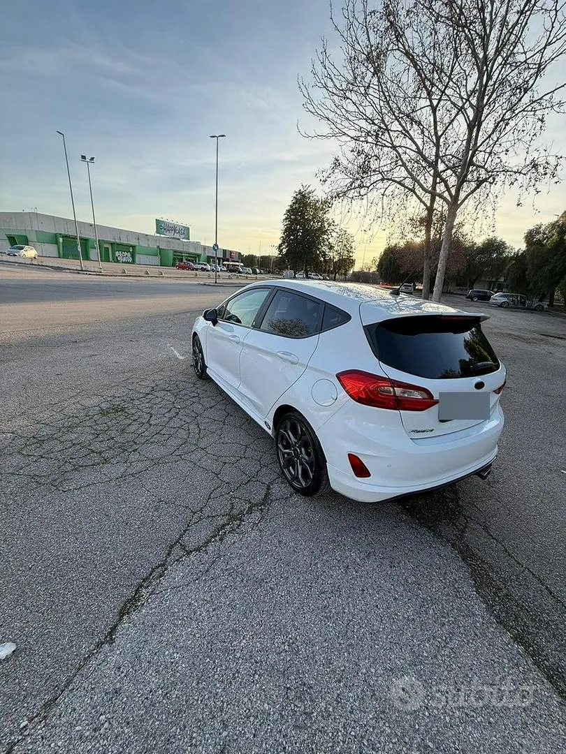 Ford Fiesta 2018 photo 4