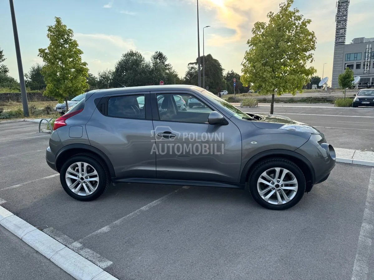 Nissan Juke 2010 photo 5