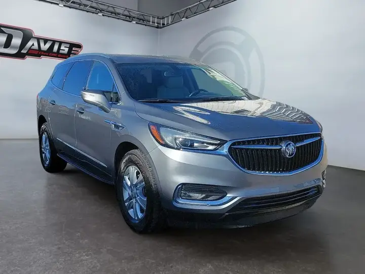 Buick Enclave 2021 photo 2