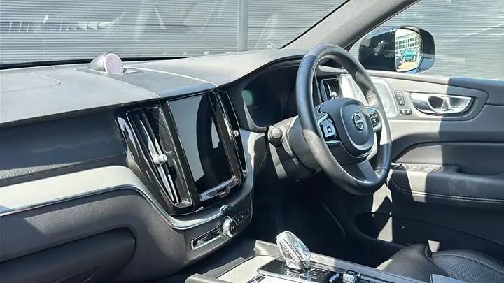 Volvo Xc60 2024 photo 2
