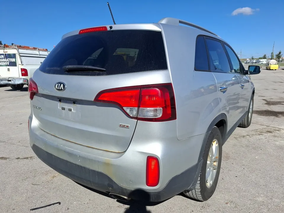 Kia Sorento 2015 photo 4