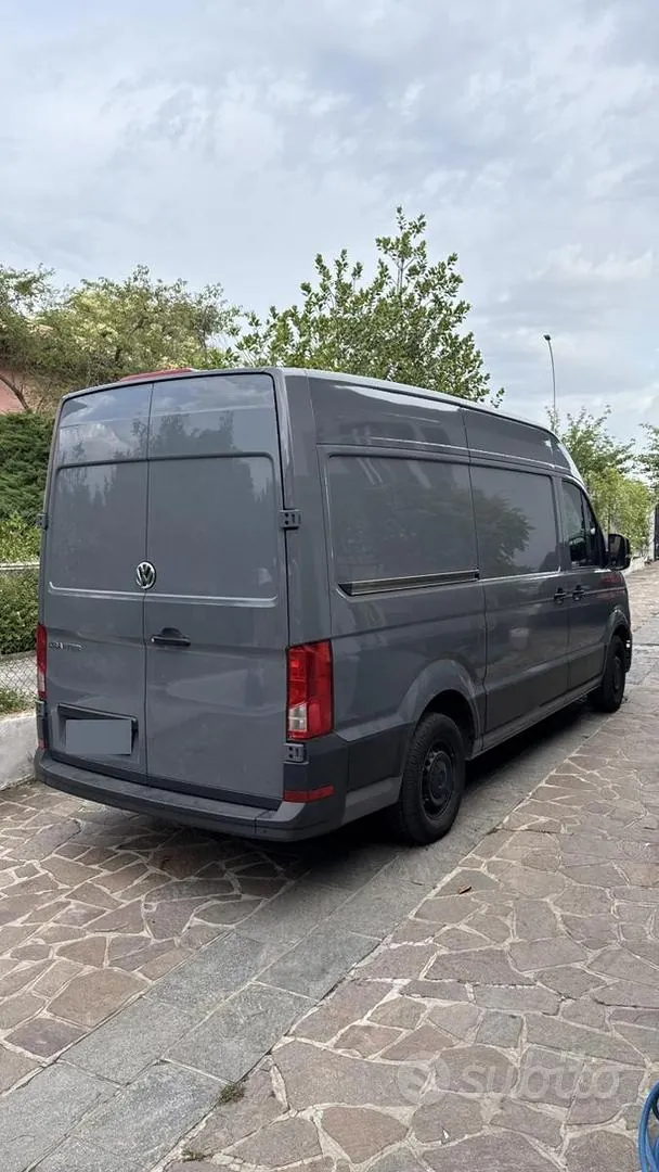 Volkswagen Crafter 2021 photo 2