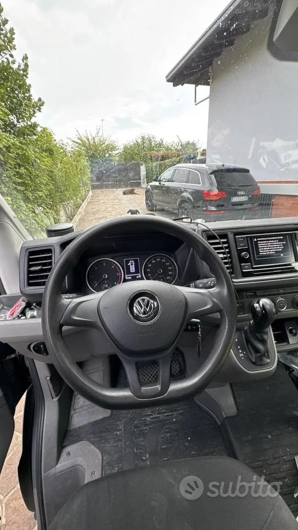 Volkswagen Crafter 2021 photo 3