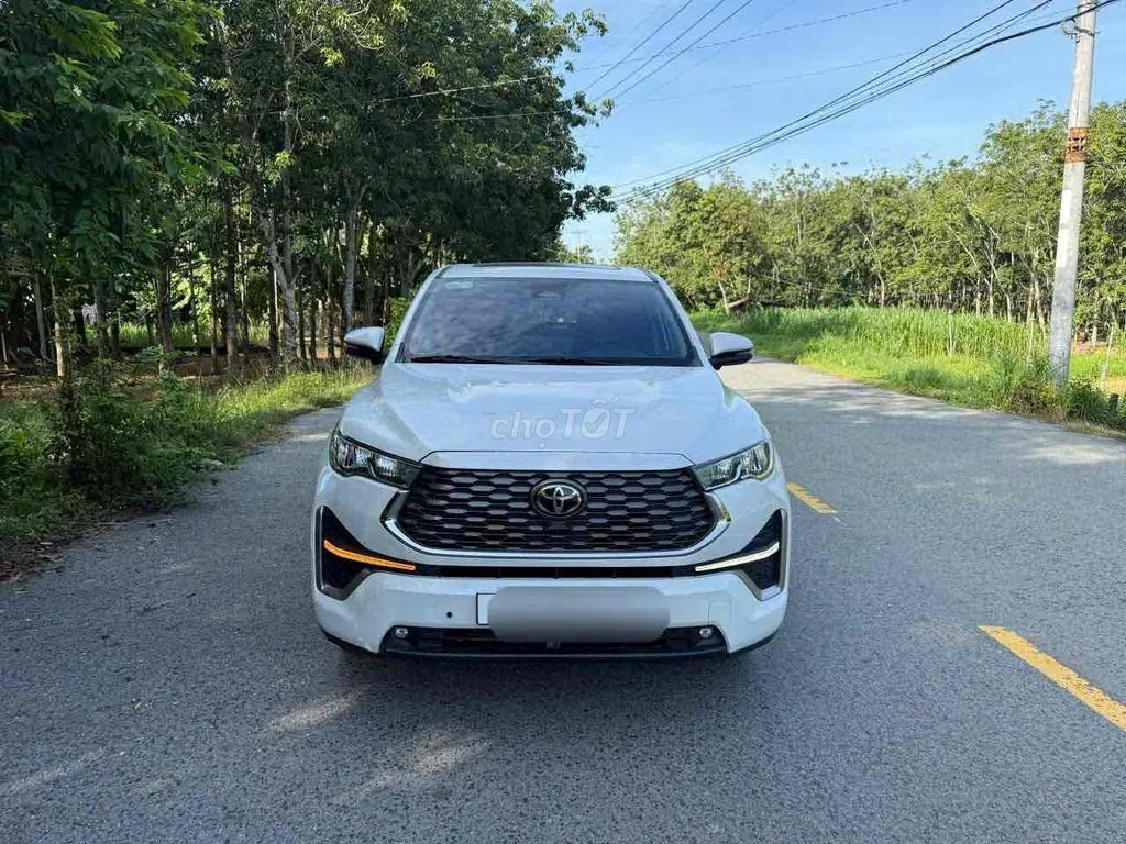 Toyota Innova Cross 2025 photo 3