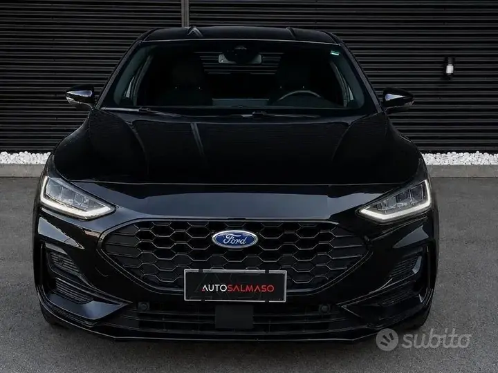 Ford Focus 2025 photo 2