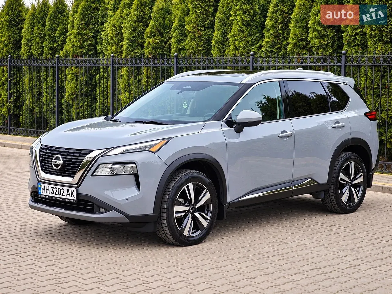 Nissan Rogue 2020 photo 2