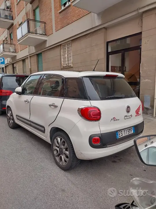 Fiat 500L 2013 photo 2