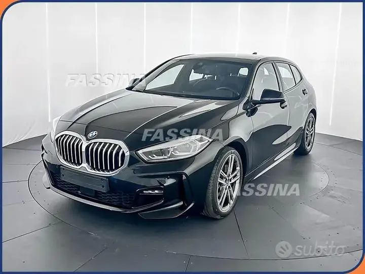 BMW 1 Series 2024 photo 3