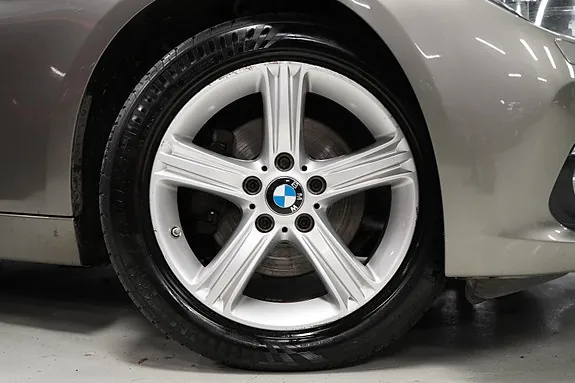 BMW 330E 2016 photo 4