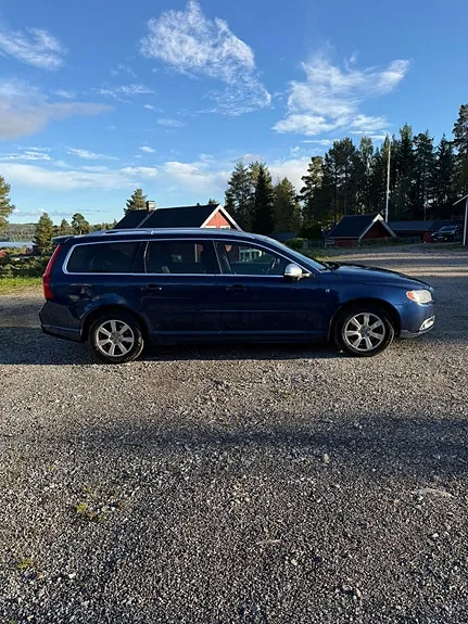 Volvo V70 2012 photo 4
