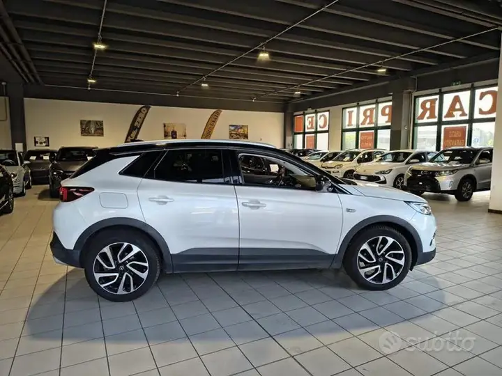 Opel Grandland X 2019 photo 2