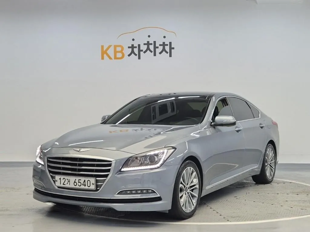 Hyundai Genesis