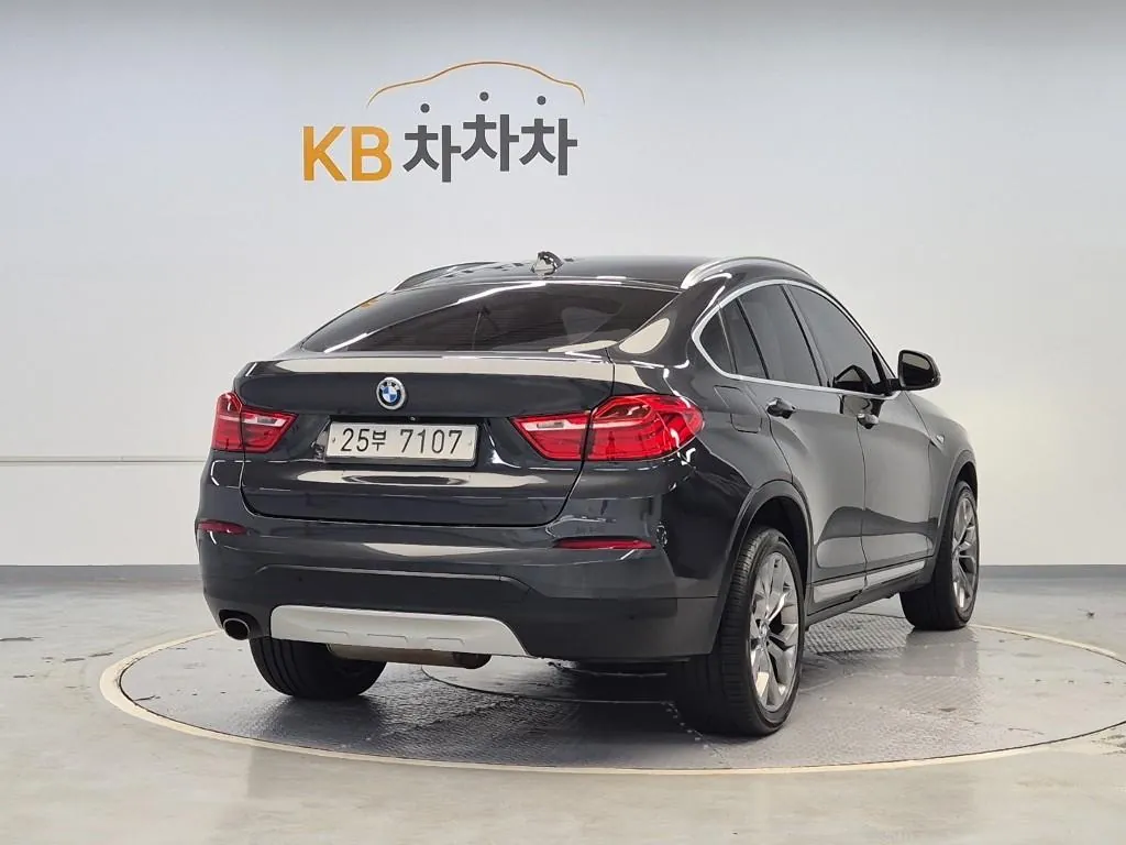 BMW X4 2015 photo 3