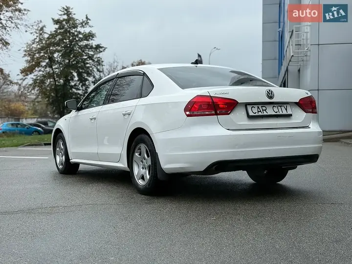 Volkswagen Passat 2014 photo 3