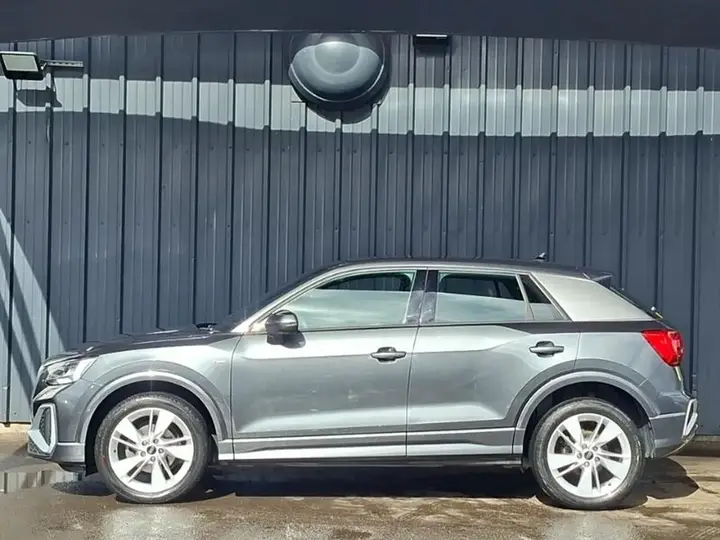 Audi Q2 2023 photo 4