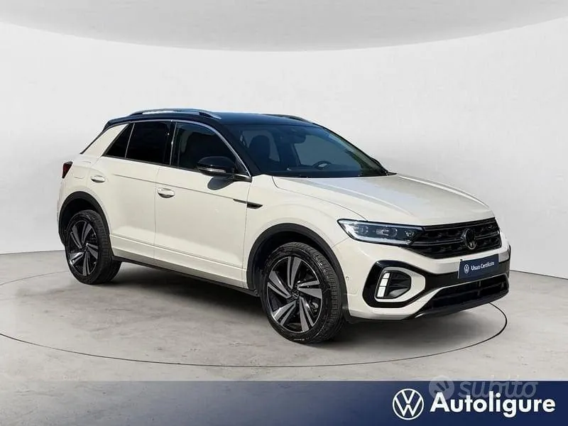 Volkswagen T-Roc 2023 photo 2