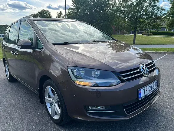 Volkswagen Sharan 2011 photo 2