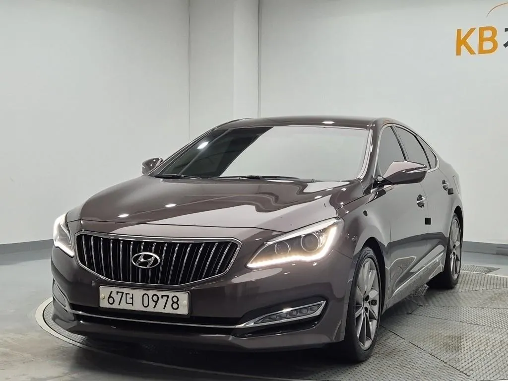 Hyundai Aslan