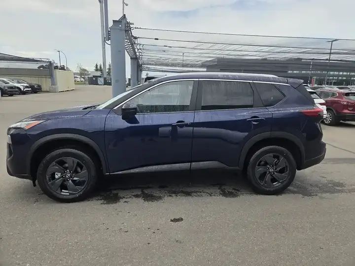 Nissan Rogue 2026 photo 2