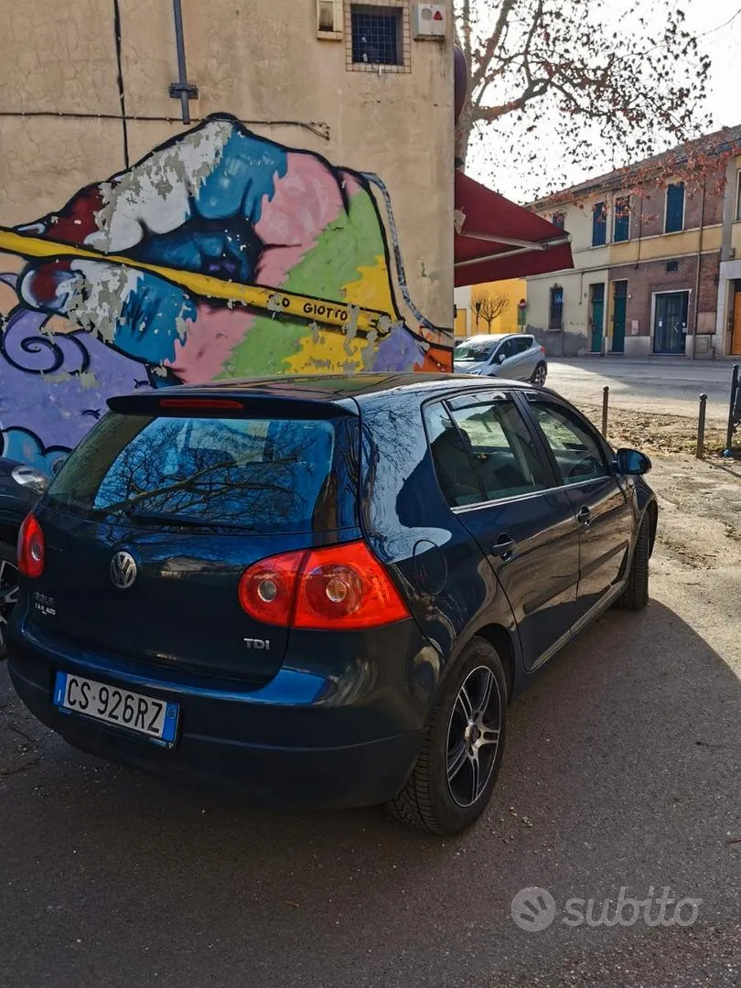 Volkswagen Golf 2005 photo 2