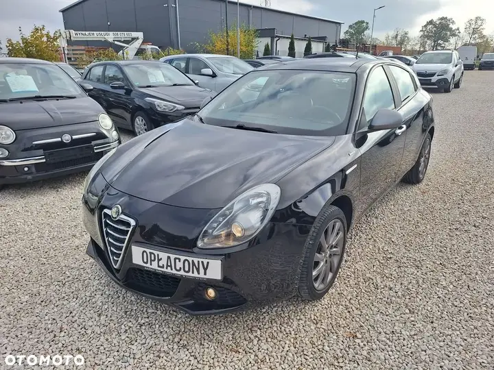 Alfa Romeo Giulietta 2013 photo 2