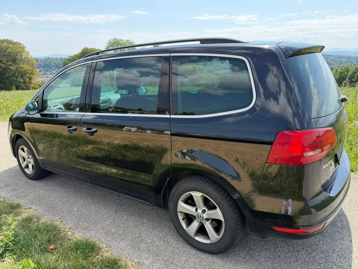 Volkswagen Sharan 2015 photo 2