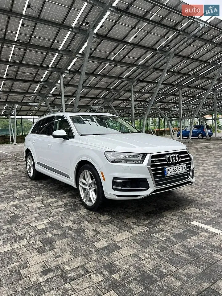 Audi Q7 2018 photo 2