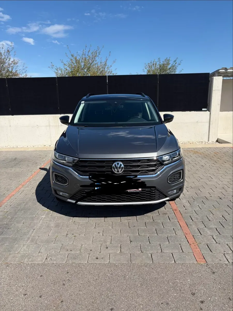 Volkswagen T-Roc 2021 photo 2